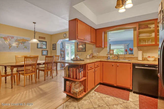 Photo of 2920 Corbusier Drive