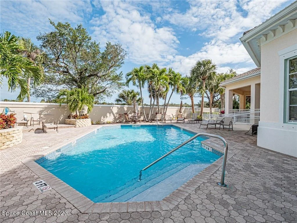 Photo of 1346 Riverside Lane