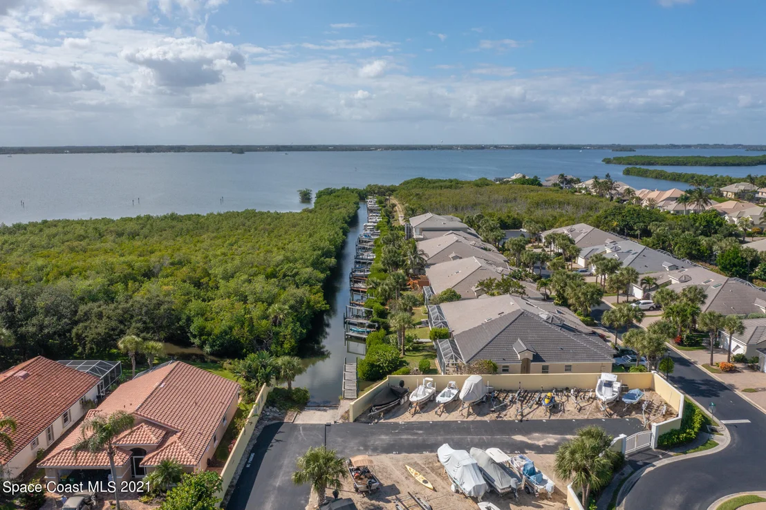 Photo of 5467 Solway Drive