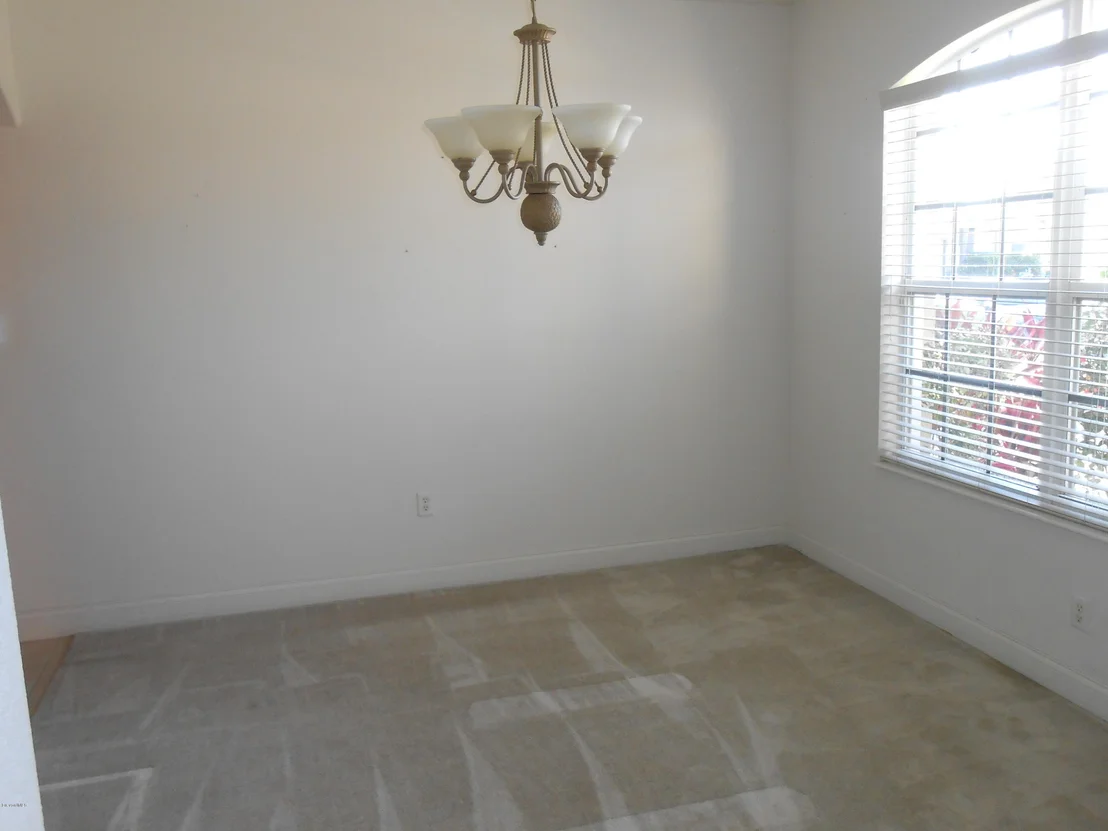 Photo of 1490 Bridgeport Circle