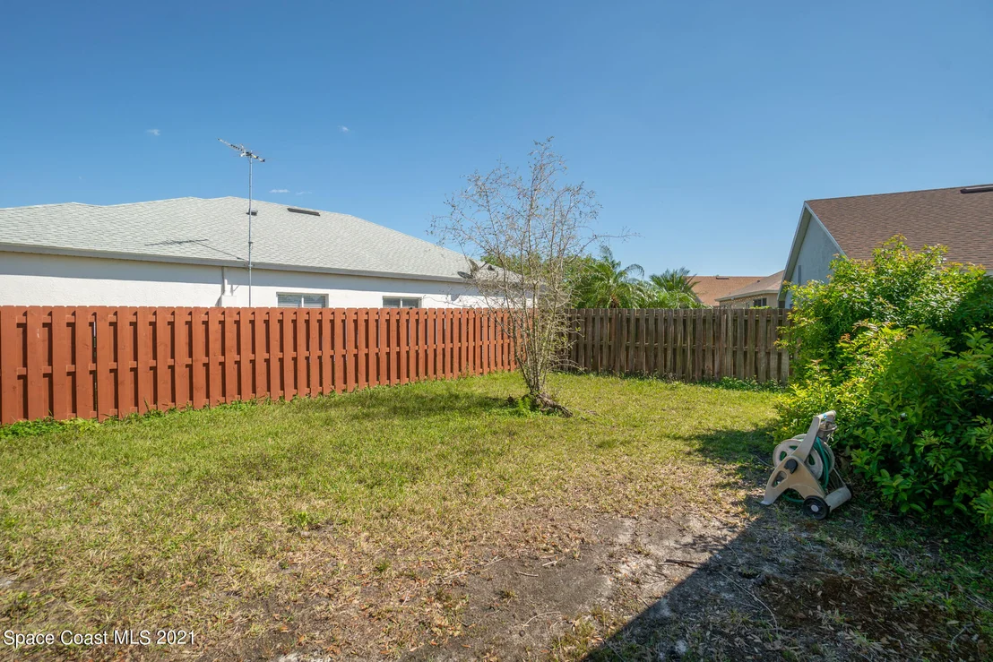 Photo of 1850 Sun Gazer Drive