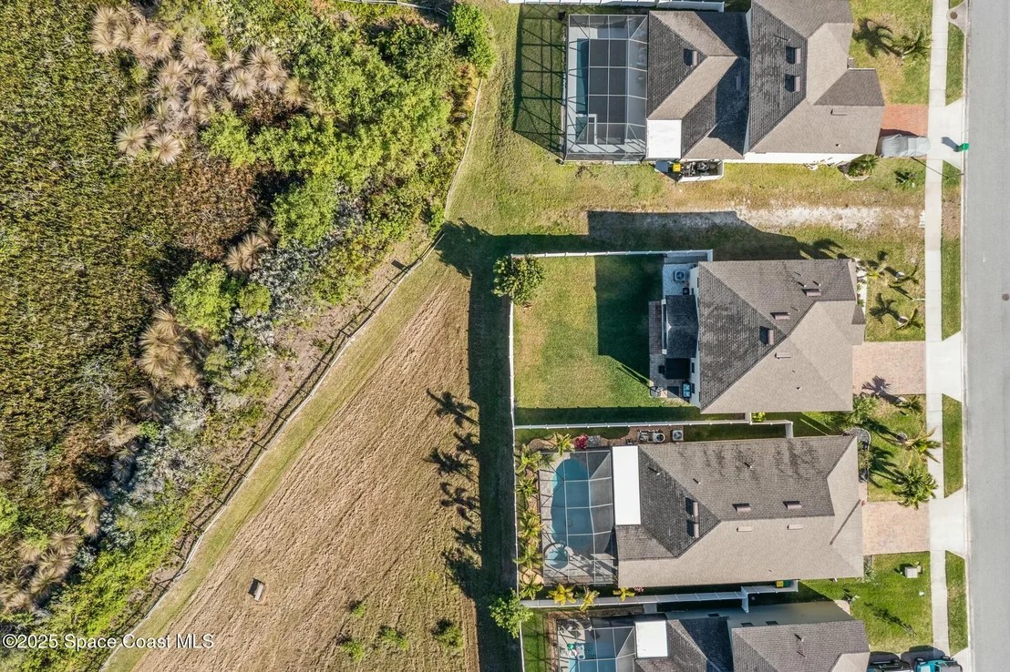Photo of 1032 Peta Way