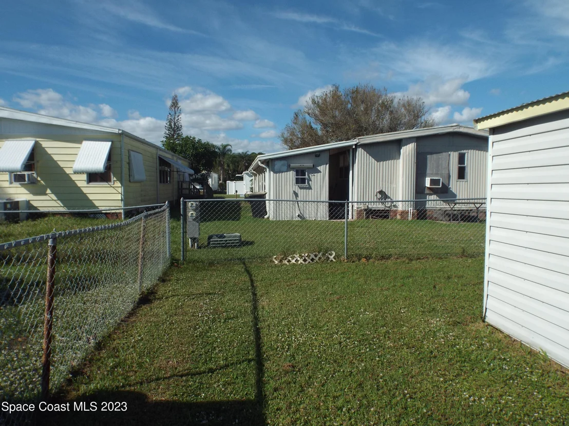 Photo of 1772 Coco Plum Street NE
