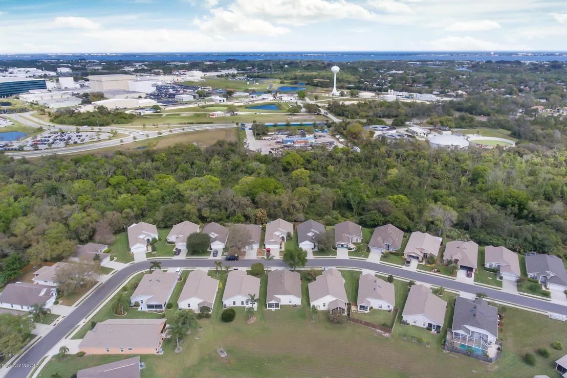Photo of 1127 Pine Creek Circle NE