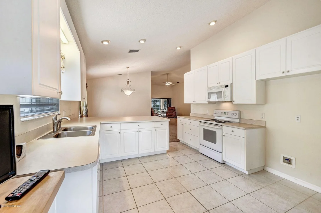 Photo of 850 Indian Oaks Drive