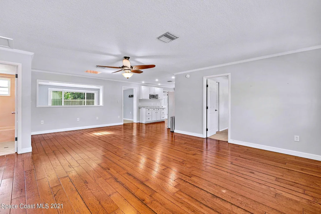 Photo of 2643 Lorna Drive