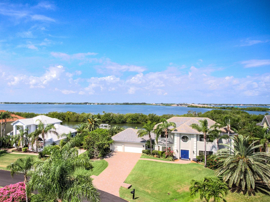 Photo of 298 Lanternback Island Drive