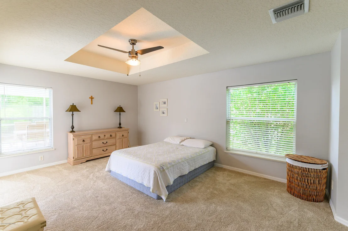 Photo of 4403 Long Lake Road