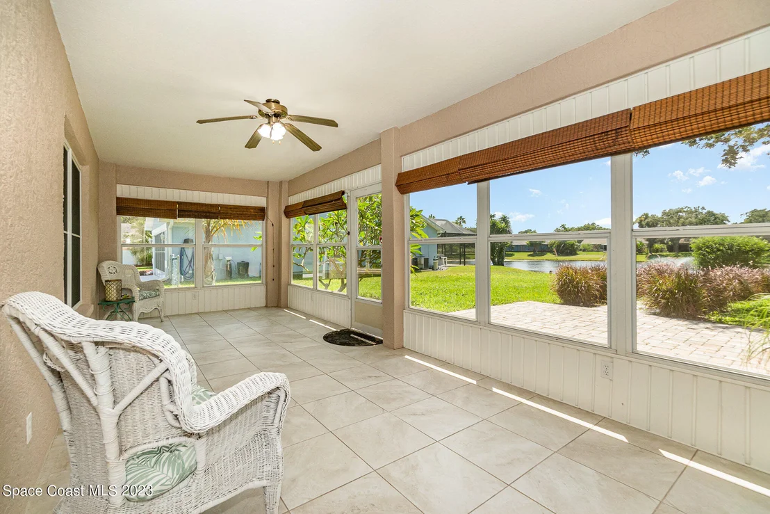 Photo of 4354 South Lakes Circle
