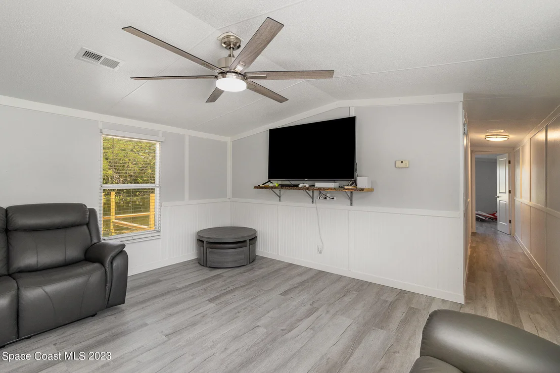 Photo of 5918 Cedar Lake Drive