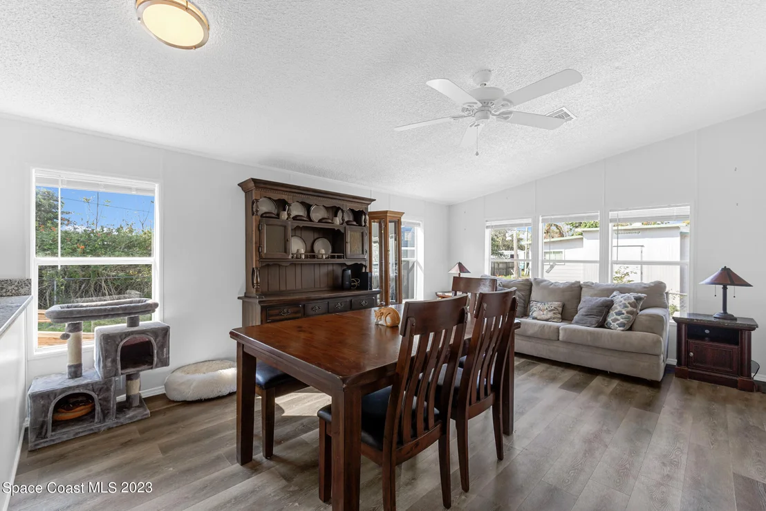 Photo of 3115 Brockett Road