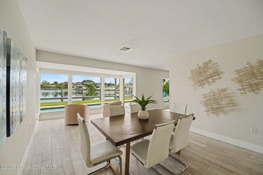 Photo of 1540 Bay Shore Drive