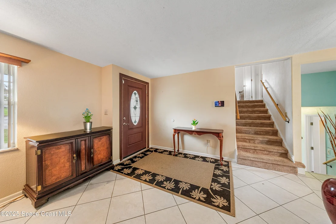 Photo of 409 Lynn Avenue
