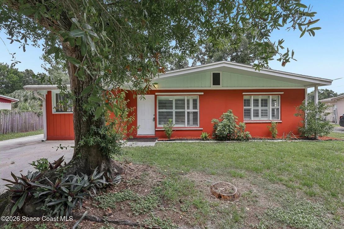 Photo of 230 Gray Road