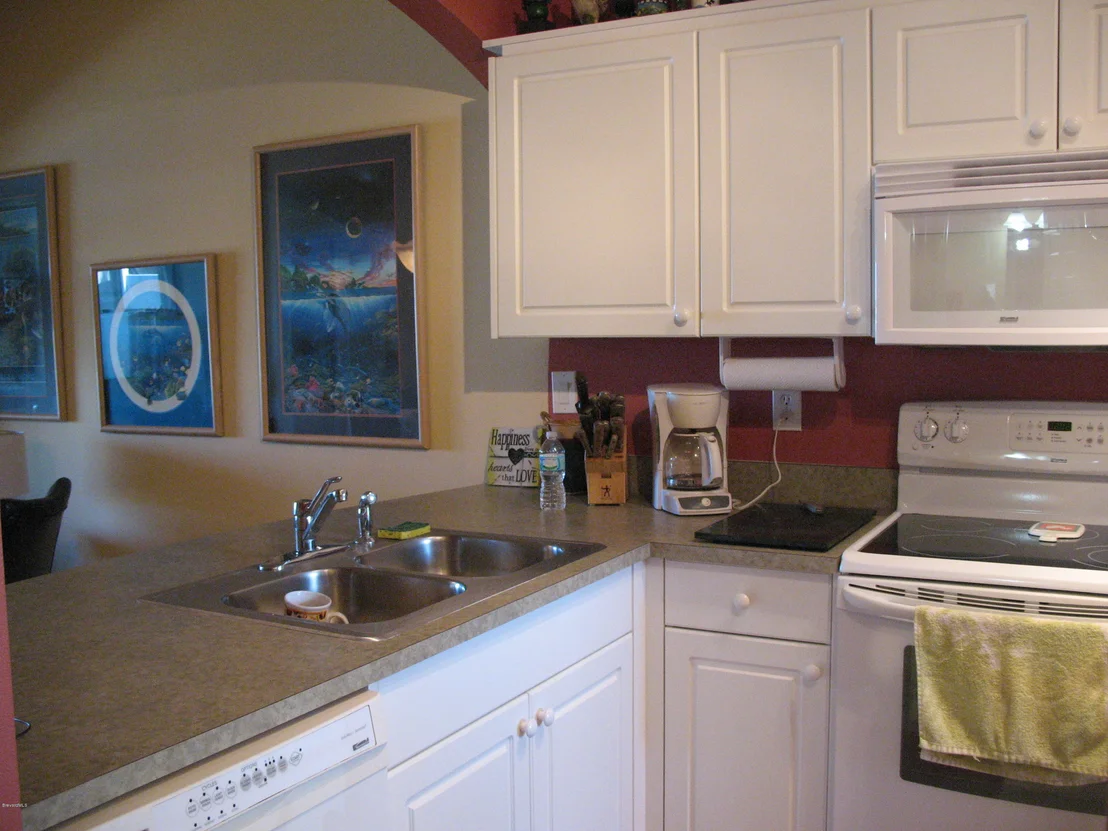 Photo of Unit 105 at 975 Luminary Circle