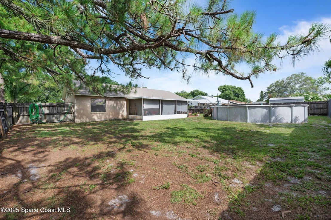 Photo of 6640 Dock Avenue