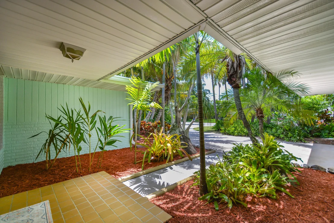 Photo of 460 Oak Ridge Drive