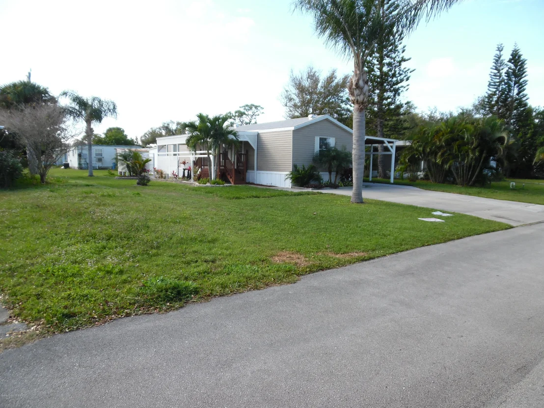 Photo of 327 Pineapple Street