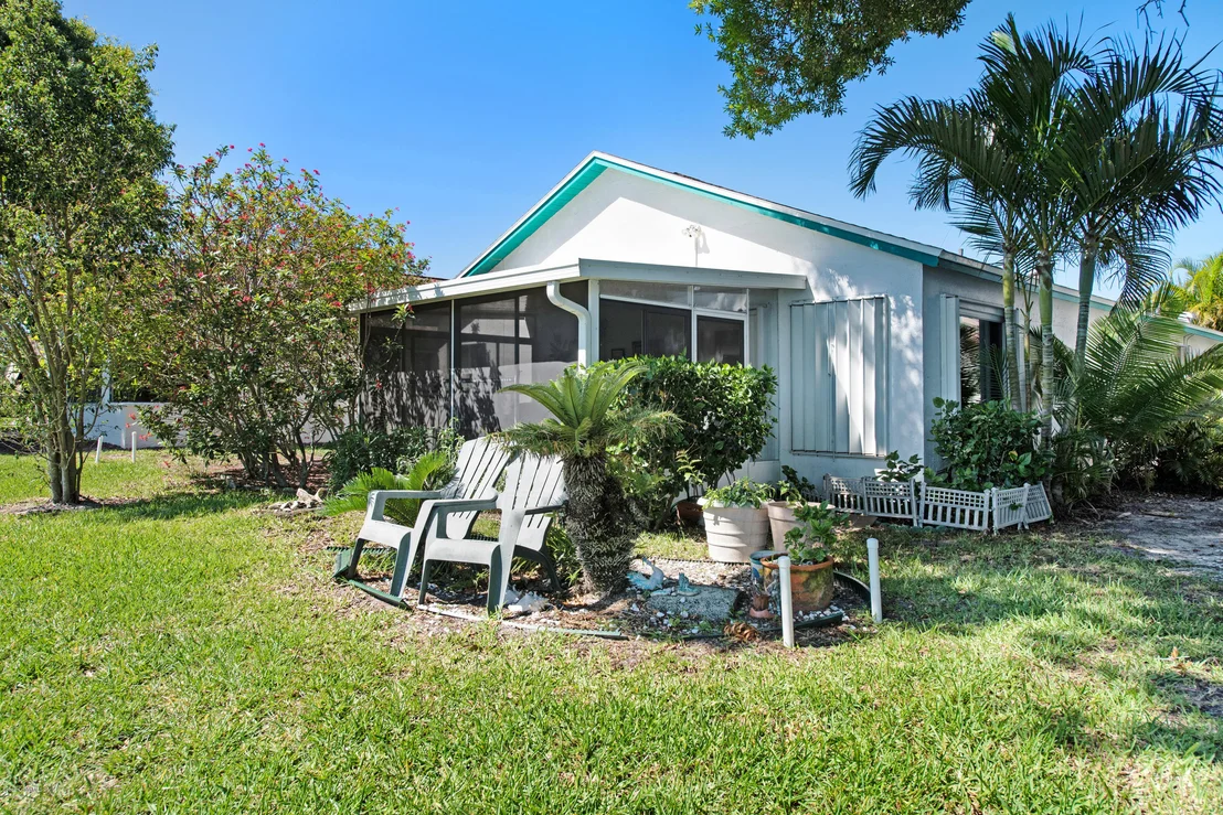 Photo of 375 Myrtlewood Road
