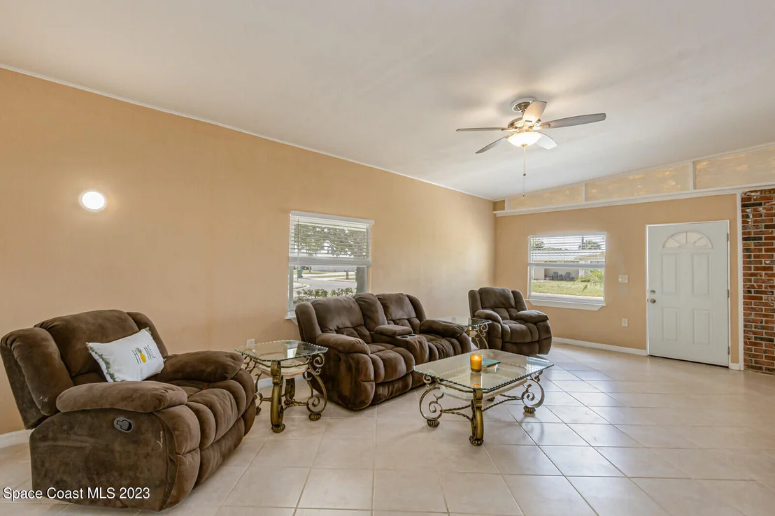 Photo of 825 Tupelo Drive