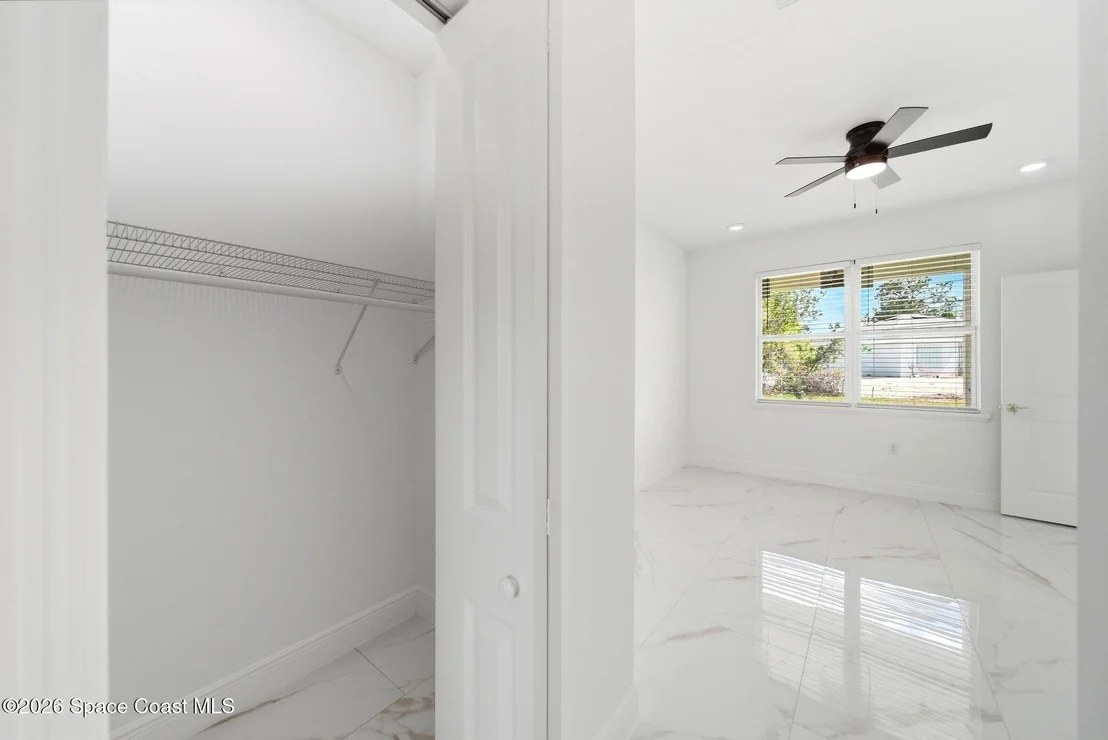 Photo of 2180 Cogan Drive SE