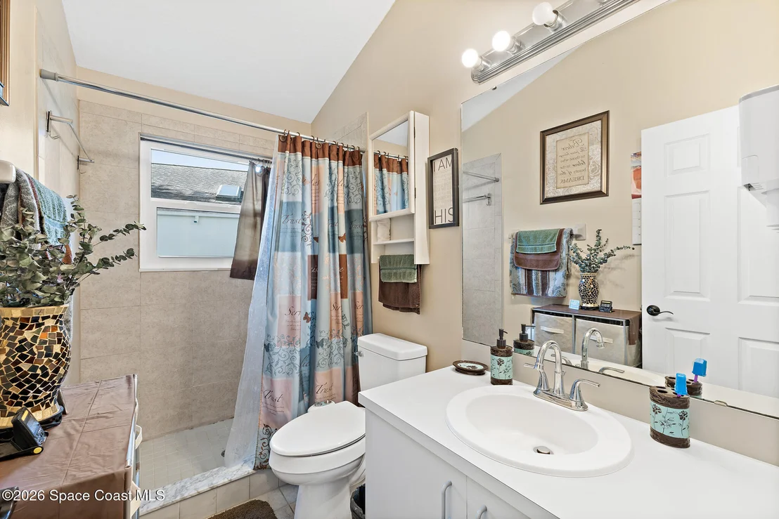 Photo of 326 Myrtlewood Road