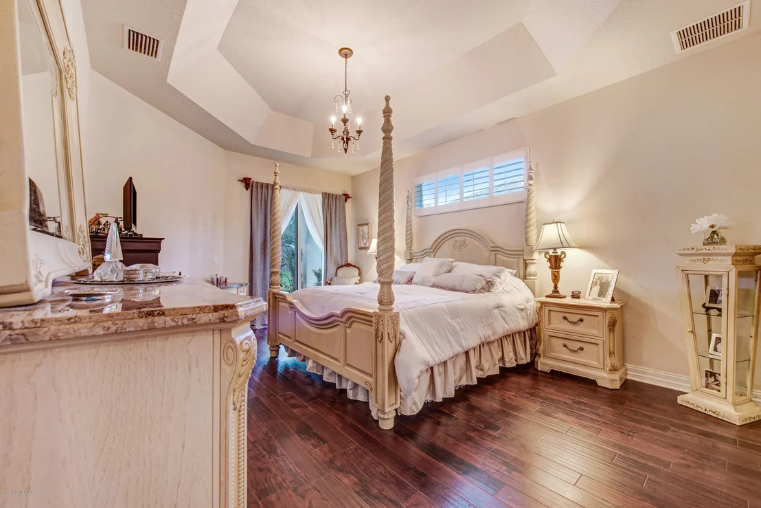 Photo of 2045 Botanica Circle