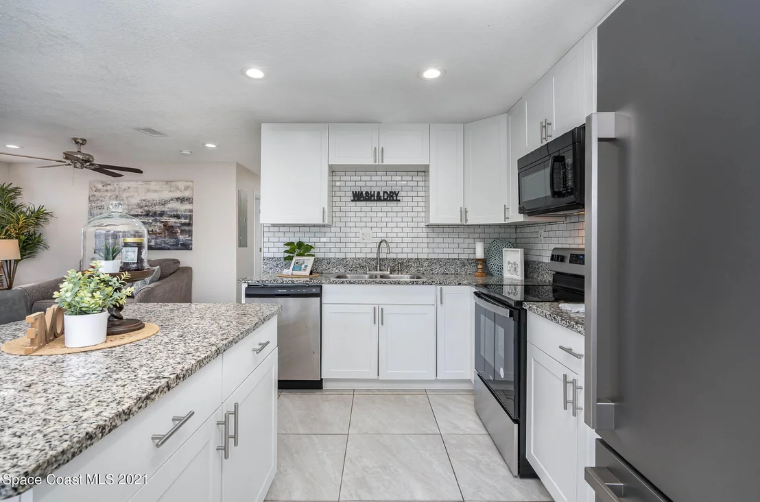 Photo of 2210 Allan Adale Road