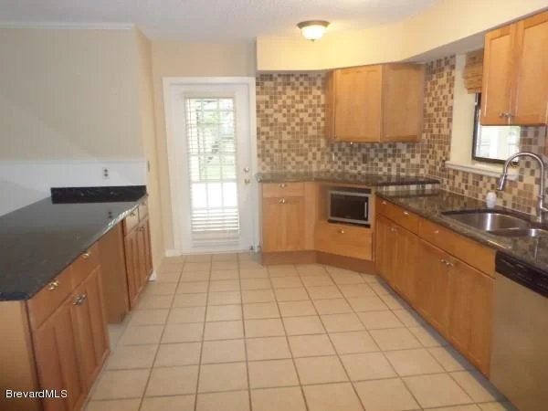 Photo of 1065 Fairlawn Drive