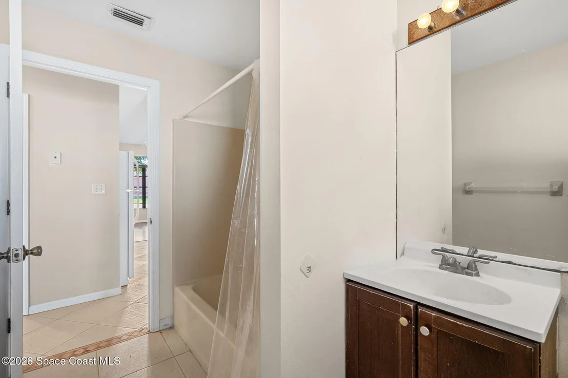 Photo of 2086 Lionel Drive
