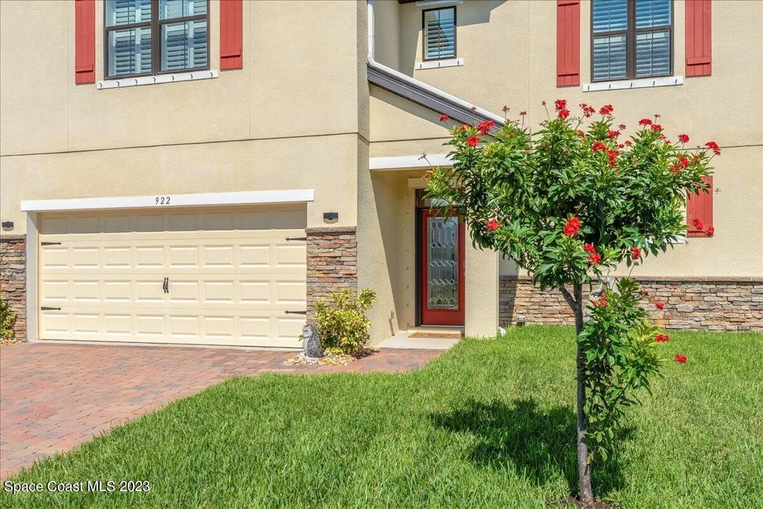 Photo of 922 Peta Way