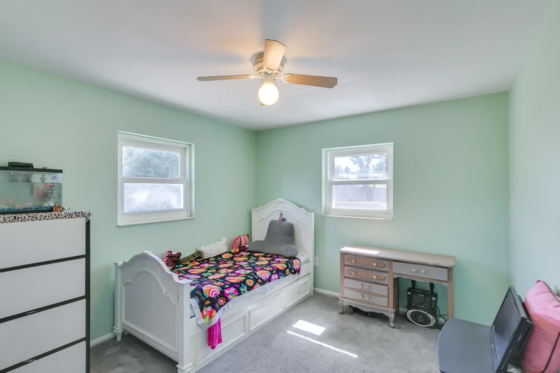 Photo of 2147 Warwick Road