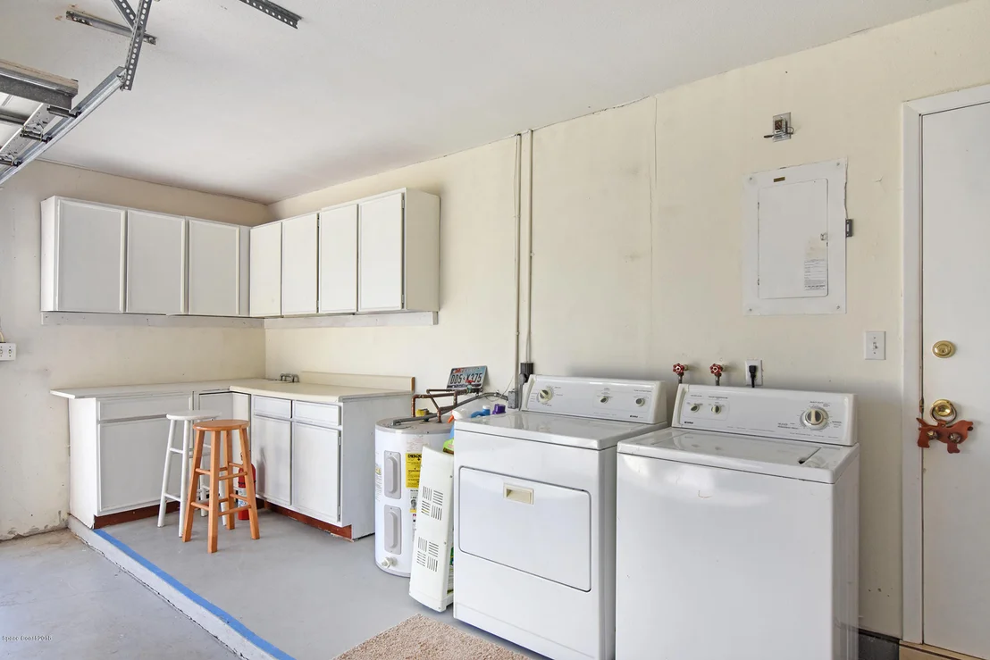 Photo of 385 Formosa Drive