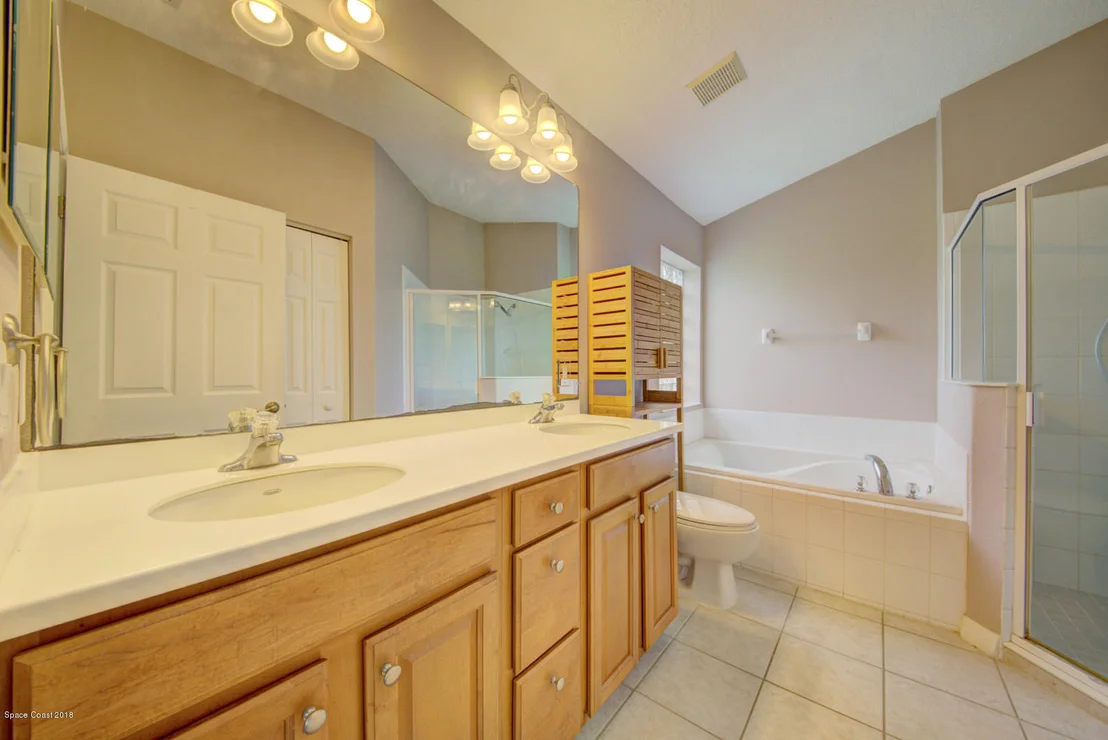 Photo of 903 Rosalind Place