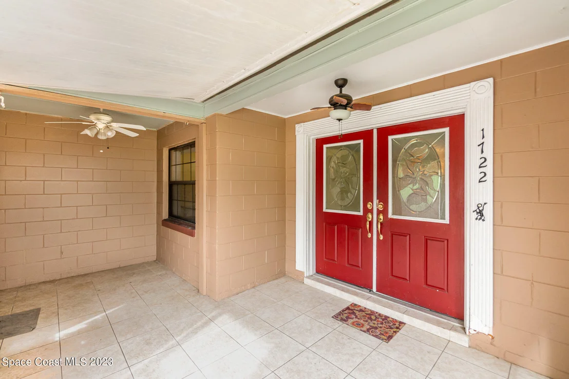 Photo of 1722 Golfview Drive