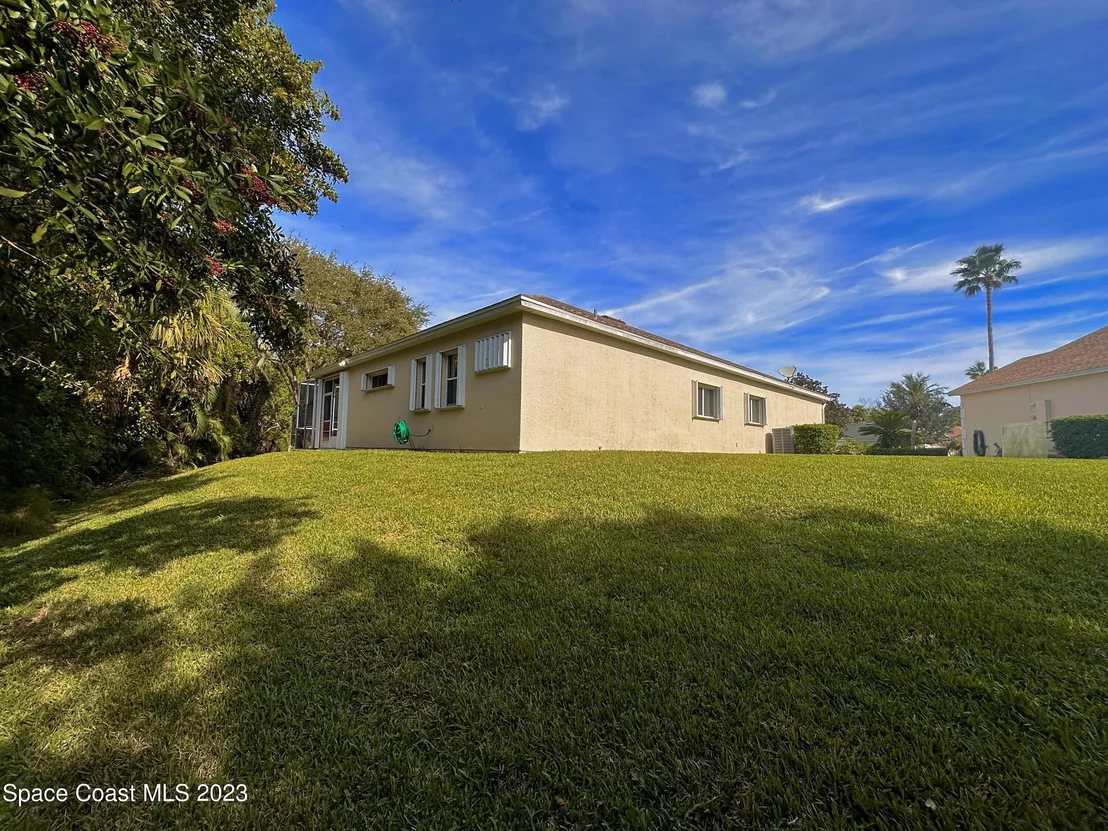 Photo of 910 Misty Creek Drive