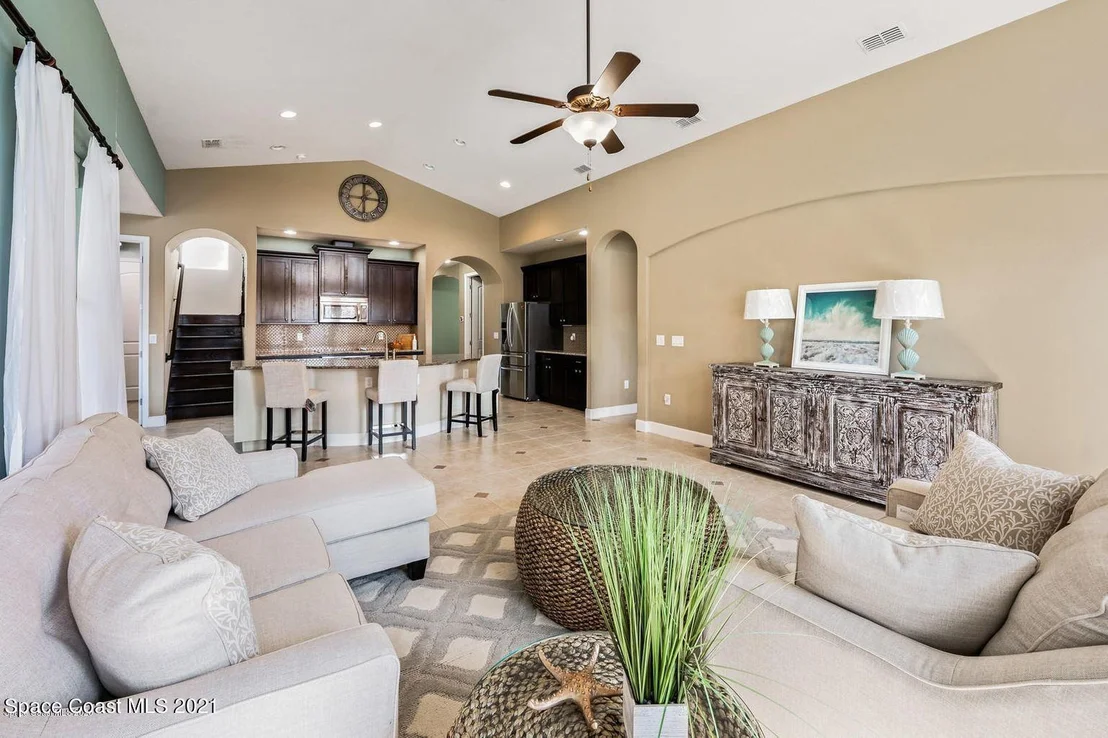 Photo of 329 Montecito Drive