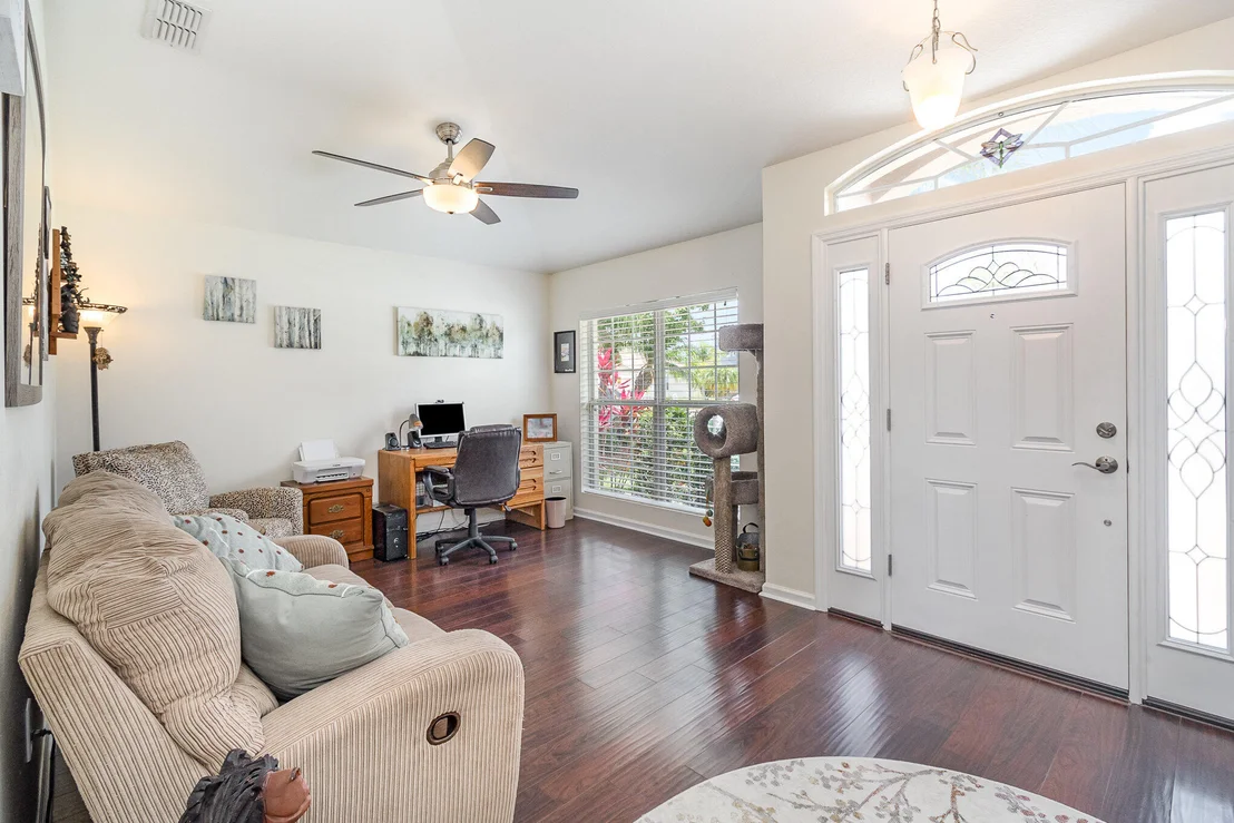 Photo of 325 Abernathy Circle