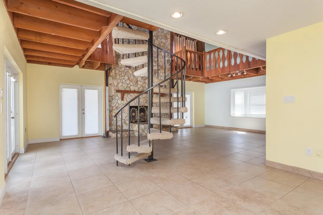Photo of 3447 Indian River Drive N