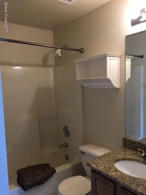 Photo of 1444 Hill Ave Avenue
