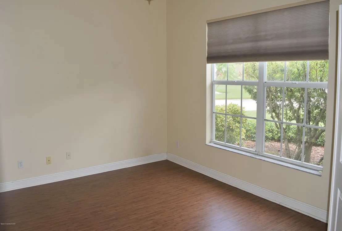 Photo of 131 Ridgemont Circle SE