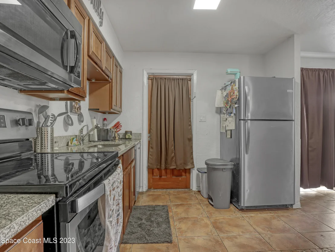 Photo of 2463 Leewood Boulevard