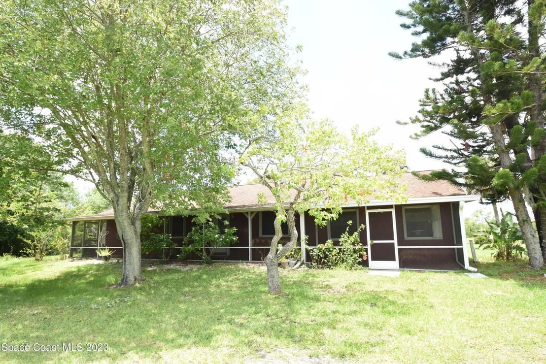 Photo of 2660 Weber Road