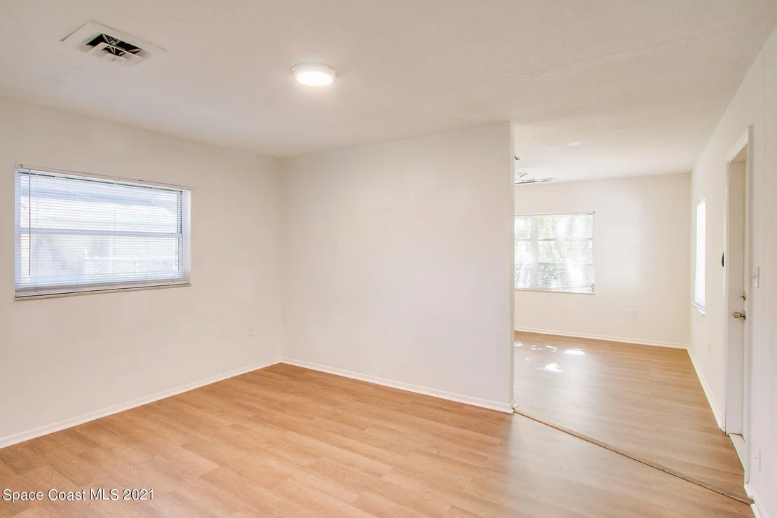 Photo of 37 Littlejohn Lane