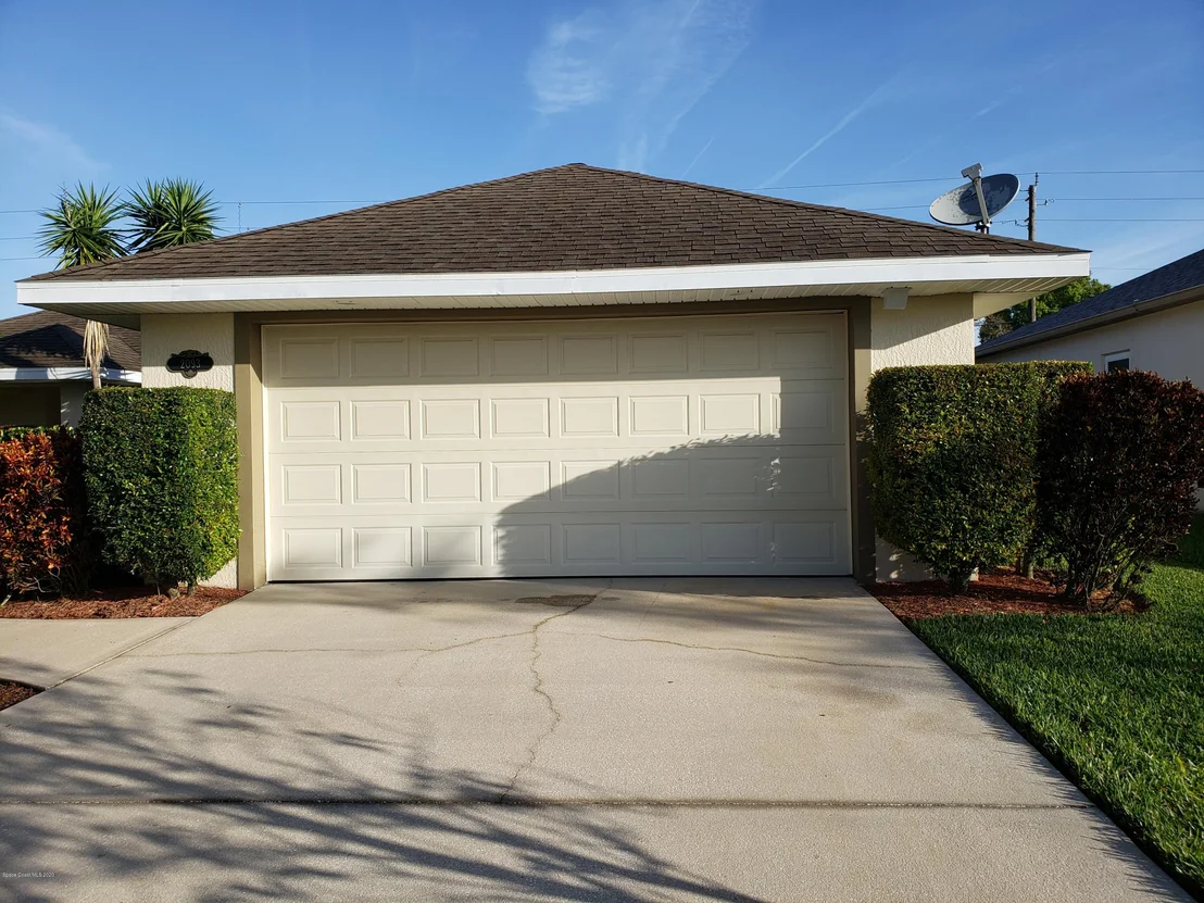 Photo of 2093 Woodfield Circle