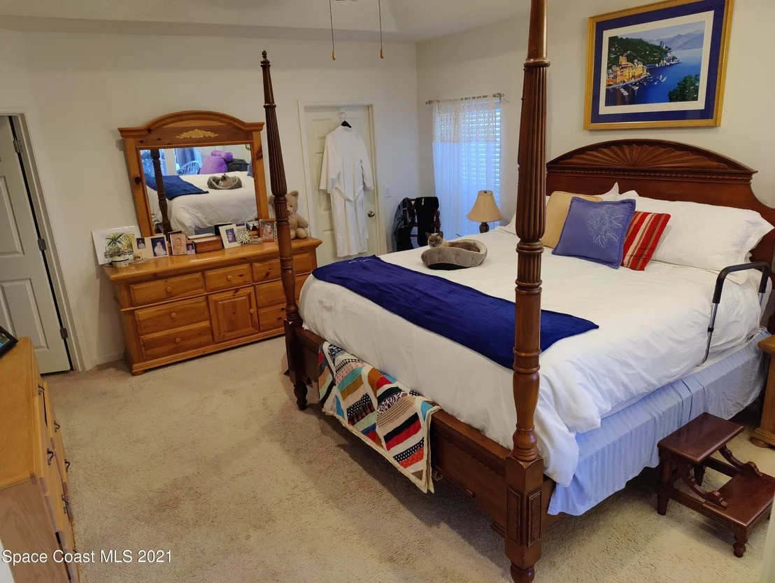 Photo of 571 Trymore Drive SE
