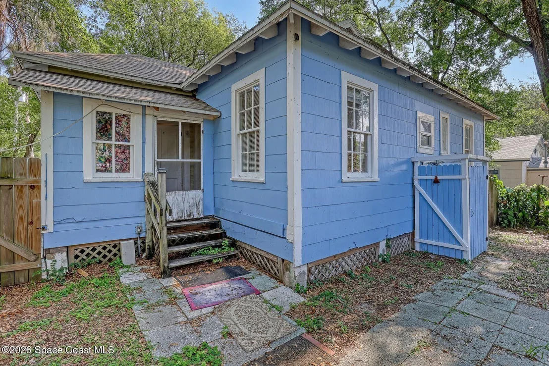 Photo of 107 Oak Street