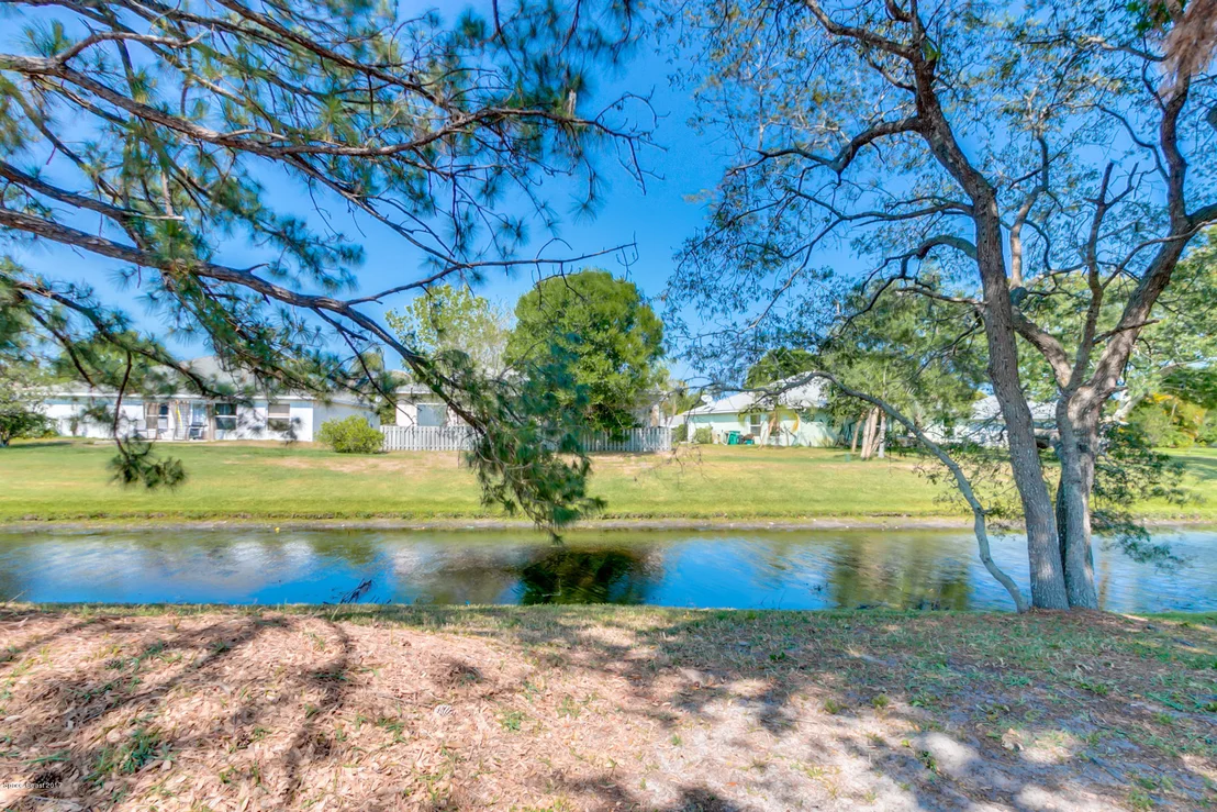 Photo of 1415 California Drive