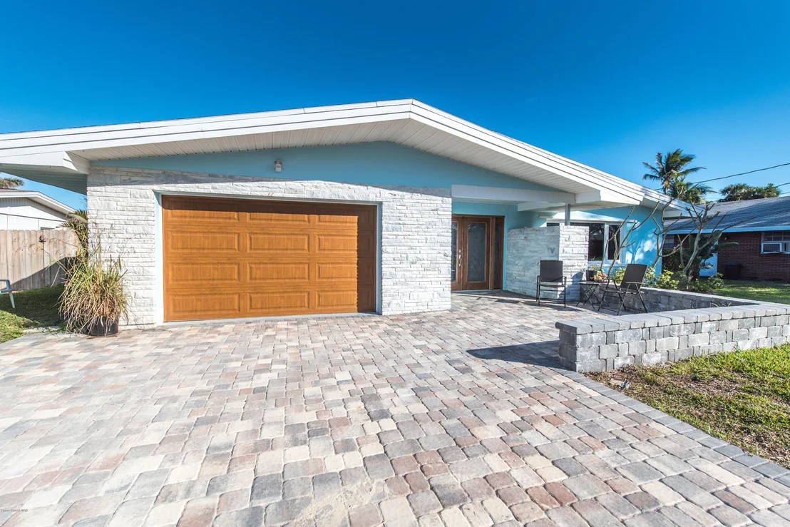 Photo of 32 Riverview Lane