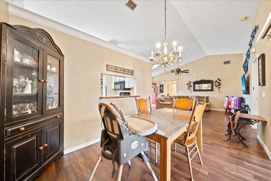 Photo of 1584 Dandelion Drive